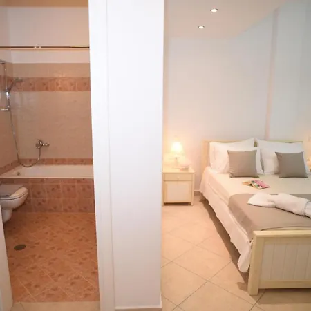 Bernie House 2 * Melanes